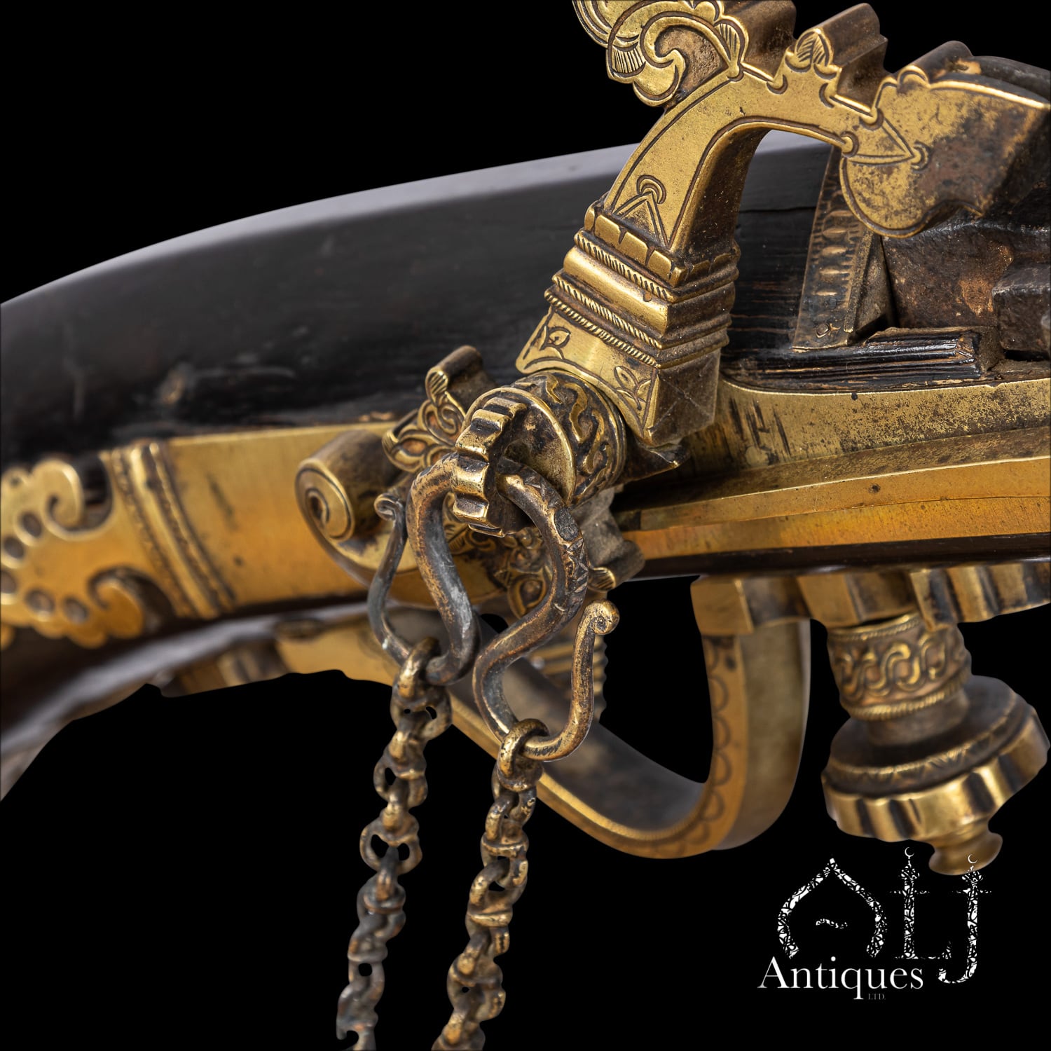 An Exceptionally Rare Monumental Minangkabau Matchlock Rifle (Istinggar / Badil Satengga) West Sumatra, Malay World (Indonesia) Circa 18th Century. - Image 11