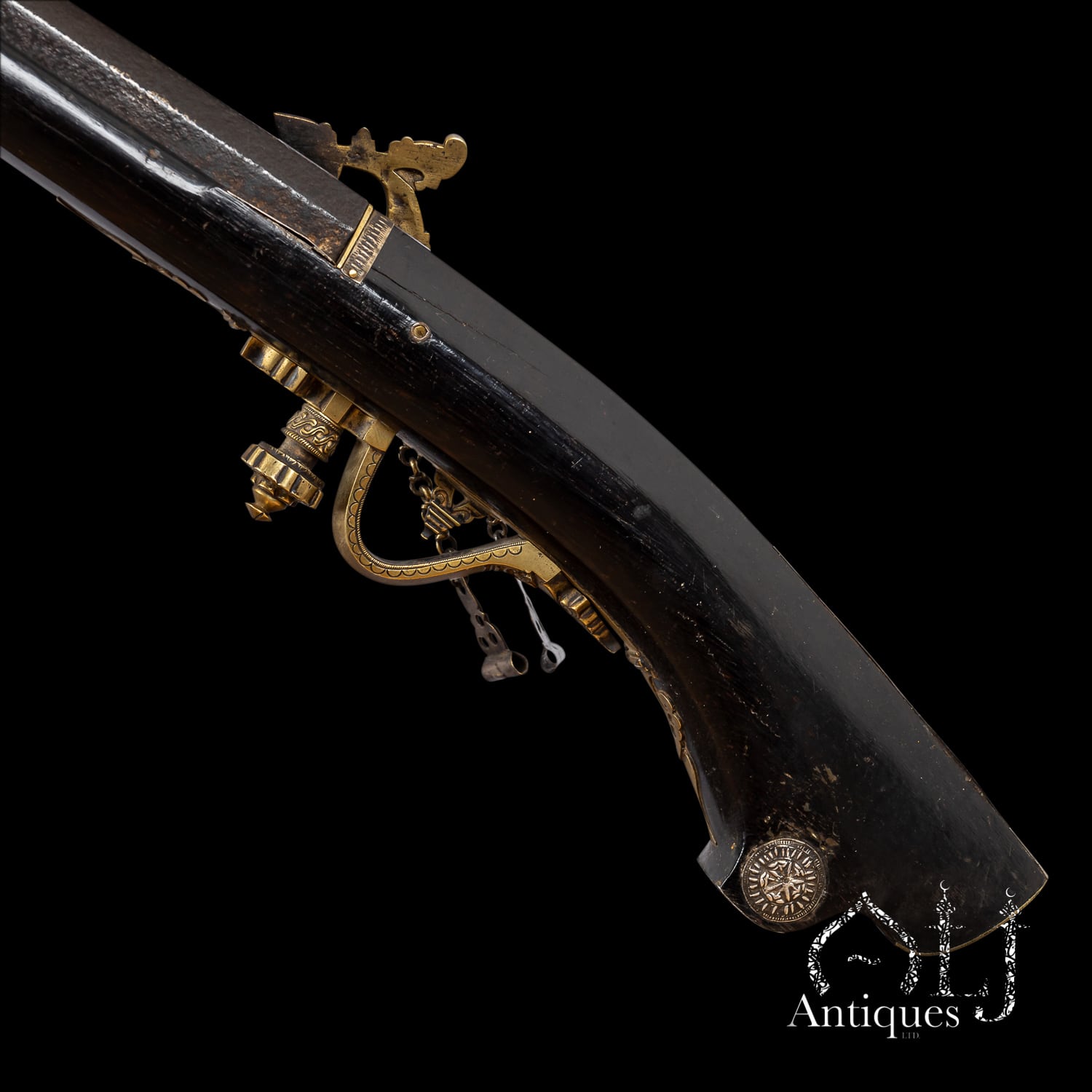 An Exceptionally Rare Monumental Minangkabau Matchlock Rifle (Istinggar / Badil Satengga) West Sumatra, Malay World (Indonesia) Circa 18th Century. - Image 6