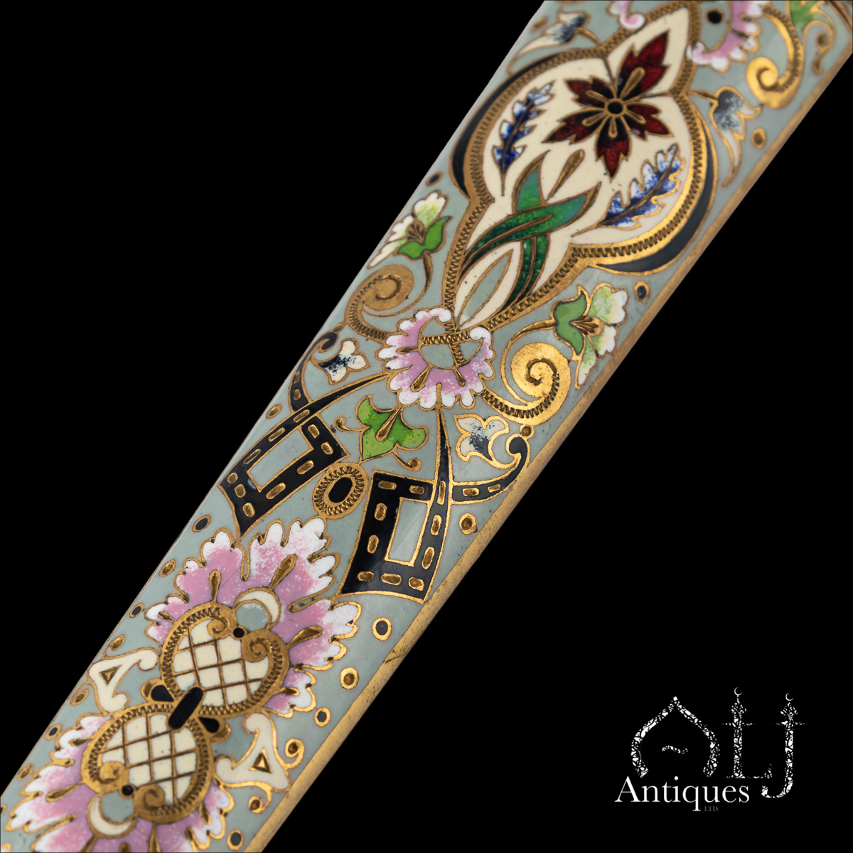 A Rare Ottoman Gilt Tombac and Polychrome Enamel Knife (Bıçak) with Rococo Floral Decoration, the Ottoman Empire, Turkey, circa 1780–1820 - Image 14