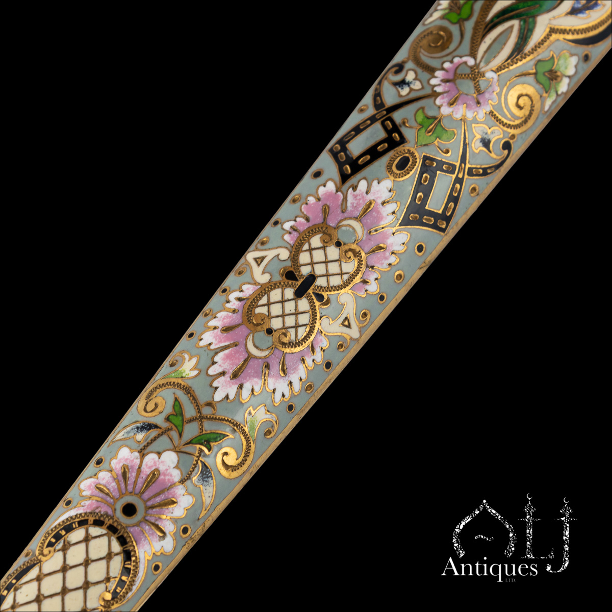 A Rare Ottoman Gilt Tombac and Polychrome Enamel Knife (Bıçak) with Rococo Floral Decoration, the Ottoman Empire, Turkey, circa 1780–1820 - Image 15