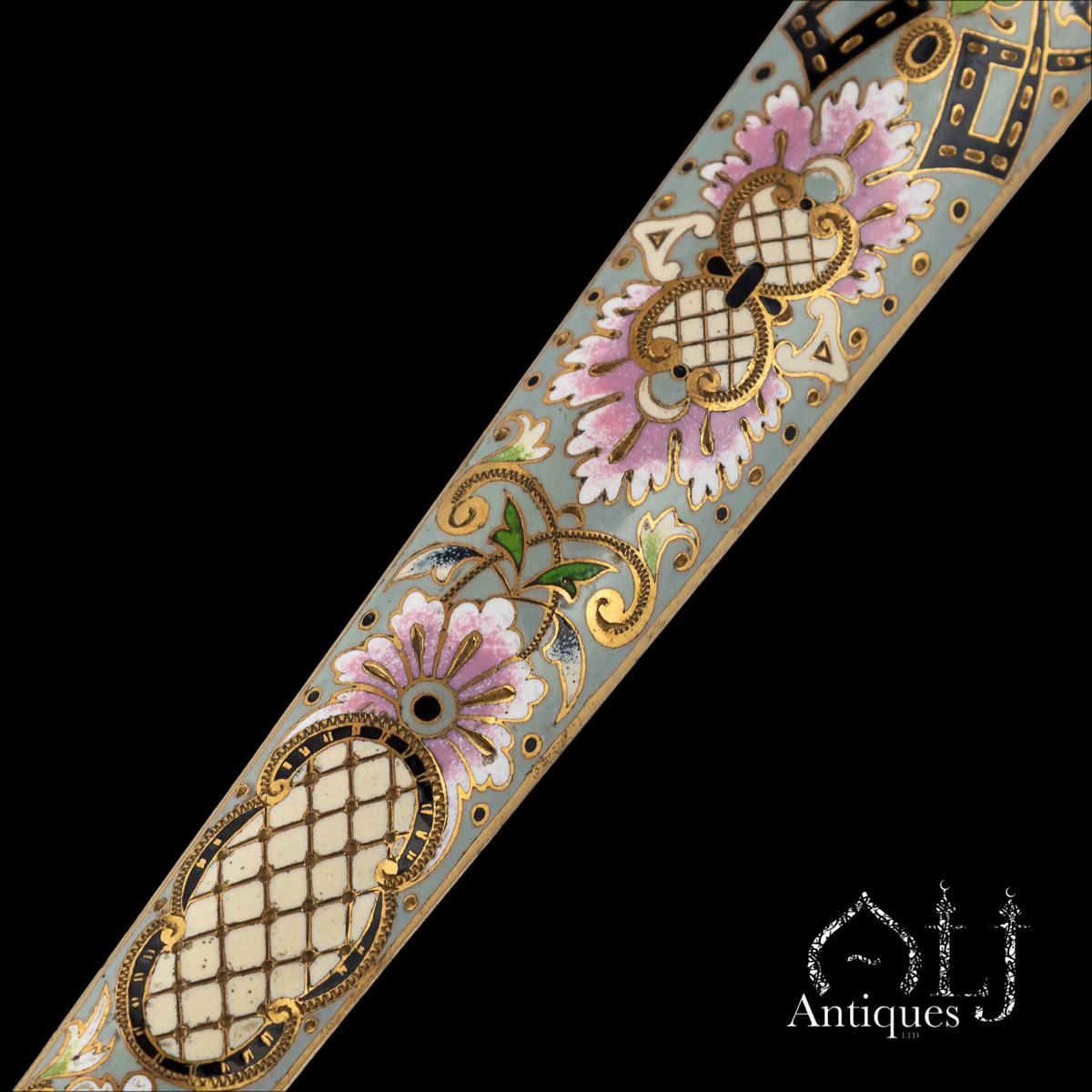 A Rare Ottoman Gilt Tombac and Polychrome Enamel Knife (Bıçak) with Rococo Floral Decoration, the Ottoman Empire, Turkey, circa 1780–1820 - Image 16