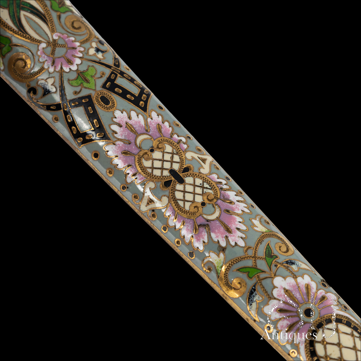 A Rare Ottoman Gilt Tombac and Polychrome Enamel Knife (Bıçak) with Rococo Floral Decoration, the Ottoman Empire, Turkey, circa 1780–1820 - Image 18