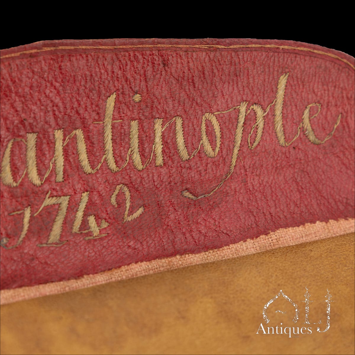 An Exceptional Ottoman Gold, Silver and Polychrome Silk Embroidered Morocco Leather Letter and Document Wallet (Brieftasche), Inscribed "Constantinople 1742" and "Thomas Hewett" Constantinople (Istanbul), Ottoman Empire, Dated 1742 - Image 9