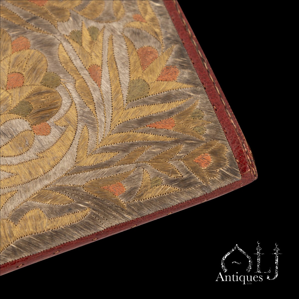 An Exceptional Ottoman Gold, Silver and Polychrome Silk Embroidered Morocco Leather Letter and Document Wallet (Brieftasche), Inscribed "Constantinople 1742" and "Thomas Hewett" Constantinople (Istanbul), Ottoman Empire, Dated 1742 - Image 18