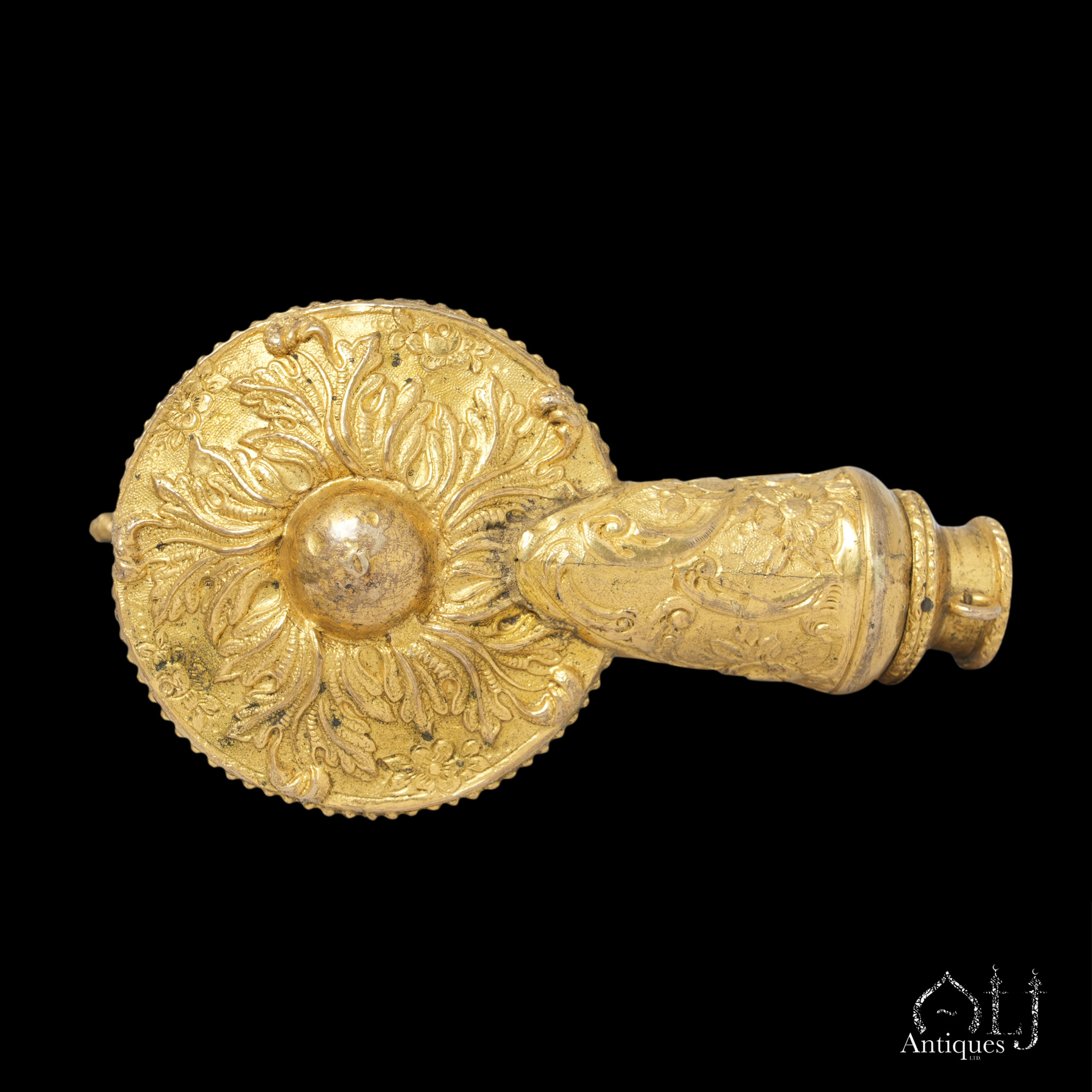 An Ottoman Çubuk Long Smoking Pipe with Tombak Bowl Bone, Horn and Mother-of-Pearl Inlaid Shaft with Brass Micro-Mosaic Decoration, Probably Istanbul, Late 18th – Early 19th Century. - Image 13