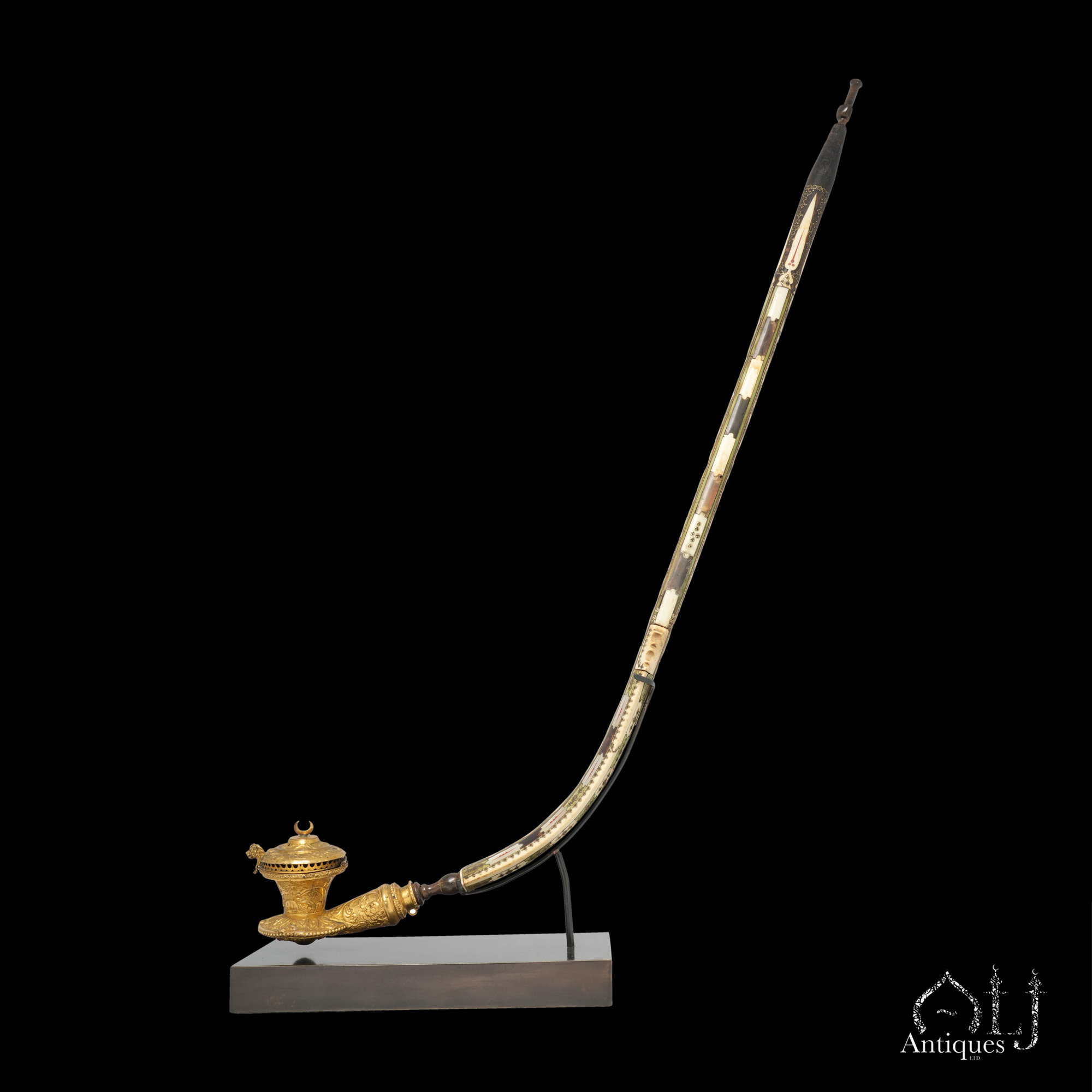 An Ottoman Çubuk Long Smoking Pipe with Tombak Bowl Bone, Horn and Mother-of-Pearl Inlaid Shaft with Brass Micro-Mosaic Decoration, Probably Istanbul, Late 18th – Early 19th Century. - Image 4