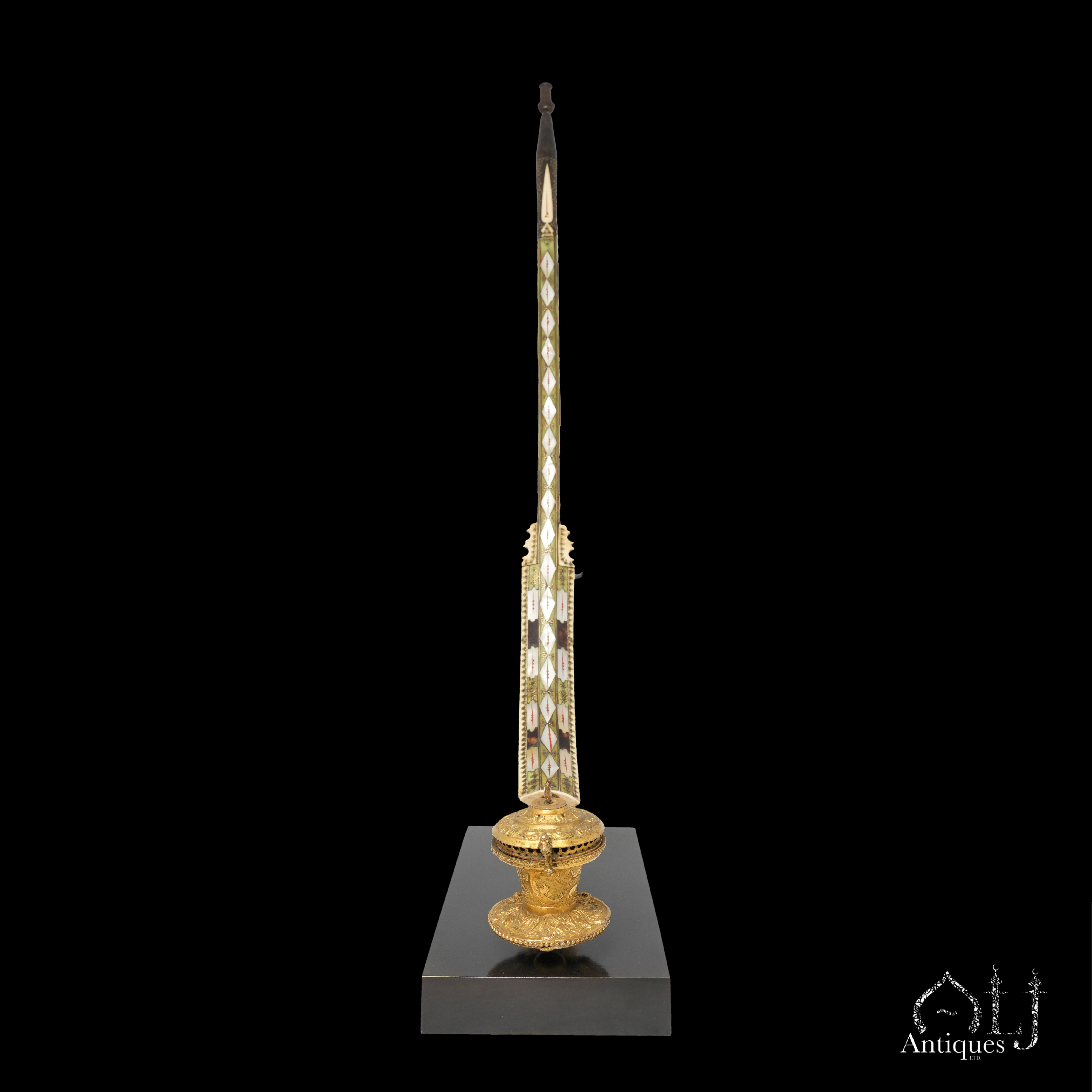 An Ottoman Çubuk Long Smoking Pipe with Tombak Bowl Bone, Horn and Mother-of-Pearl Inlaid Shaft with Brass Micro-Mosaic Decoration, Probably Istanbul, Late 18th – Early 19th Century. - Image 5