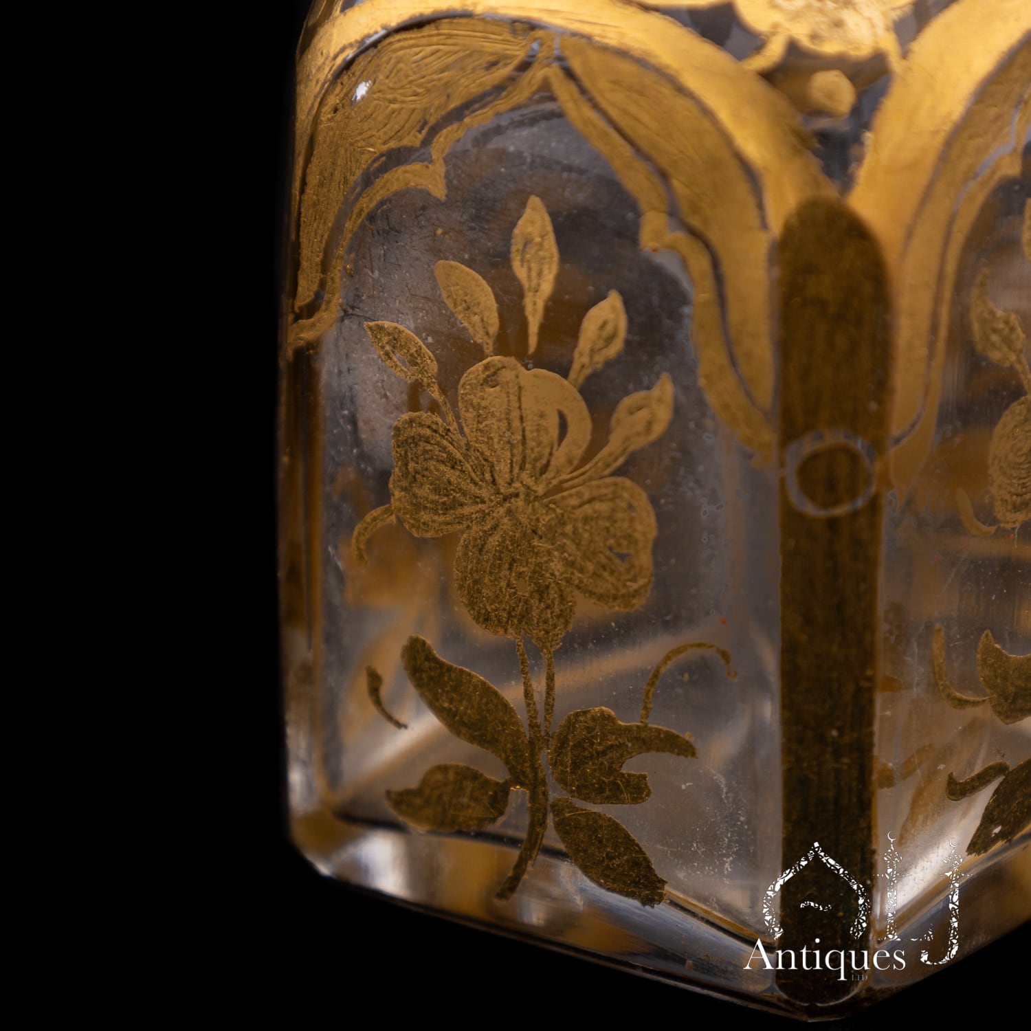 An Exceptional, Extremely Rare and Apparently Unique Deccani Courtly Painted and Lacquered Perfume, Scent or Cosmetic Casket, Lavishly Decorated in Gold with Miniature Paintings beneath Glass and Mica and Containing Six Fitted Gilt-Decorated Glass Scent Bottles, Probably Hyderabad, Deccan, India, circa 1780–1795 - Image 8